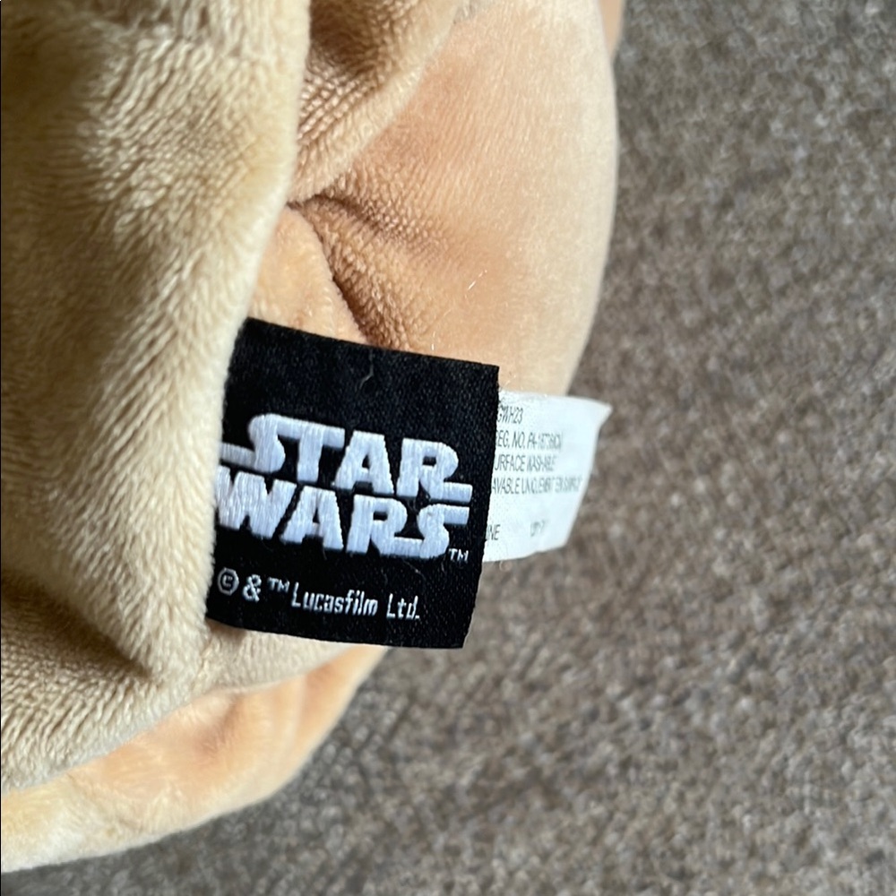 Star Wars  baby Yoda Plush Green and Tan Toy - Picture 2 of 3